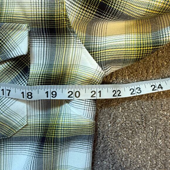 Dixxon Flannel Sublime Plaid Button-Up Shirt Women’s Size Large - Picture 8 of 12